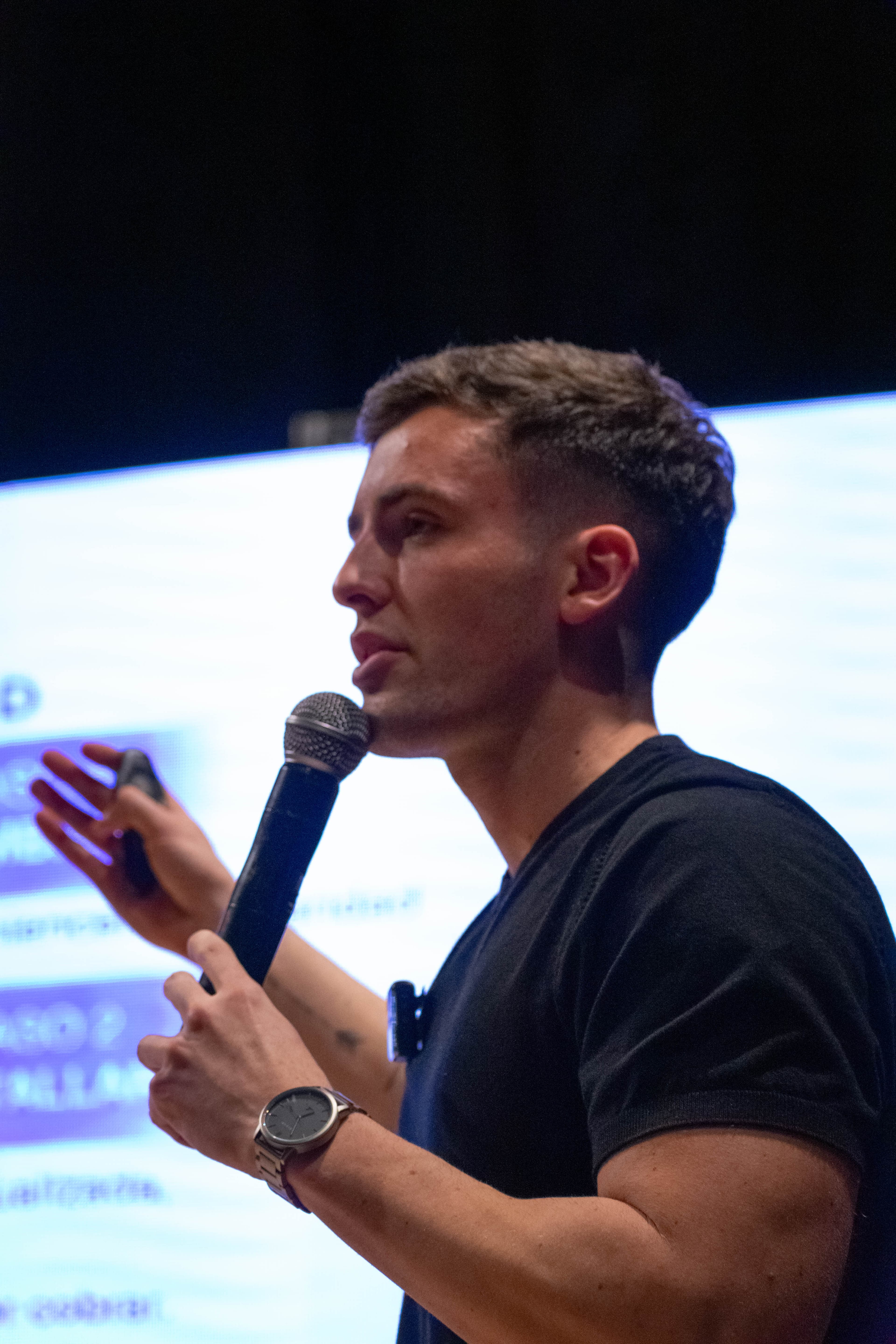 Nicolás Ibáñez primer plano