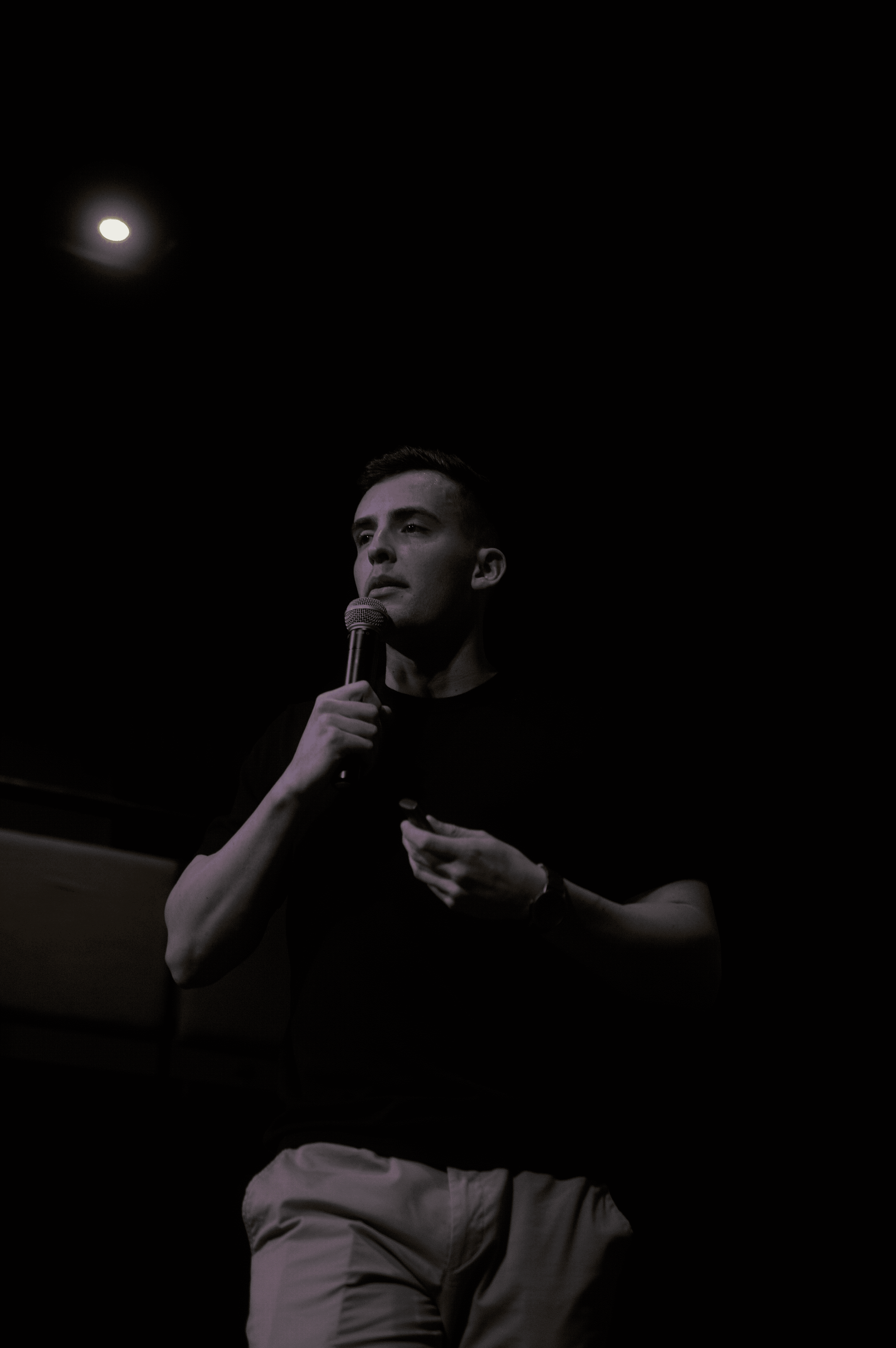 Nicolás Ibáñez en escenario